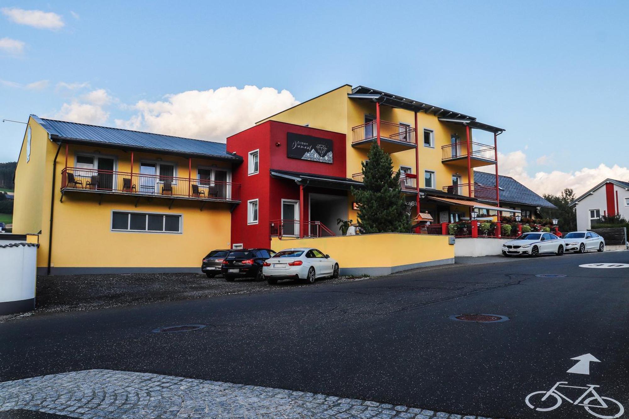 Hotel Zirben Diamant Obdach Exterior foto